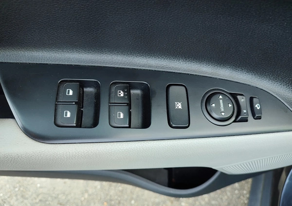 Kia Stonic cena 65000 przebieg: 86000, rok produkcji 2019 z Międzyrzec Podlaski małe 56